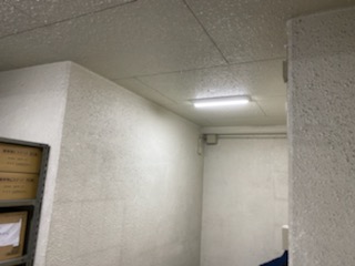 名古屋市西区のビルにてコンセント増設及び照明器具取替電気工事