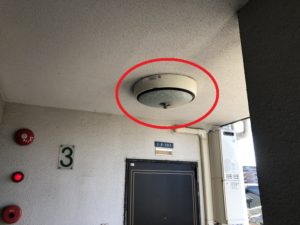 愛知県稲沢市の集合住宅にて共用灯の取替電気工事