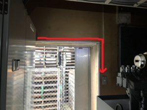 名古屋市港区の倉庫にて照明用電線の配線引き直し工事