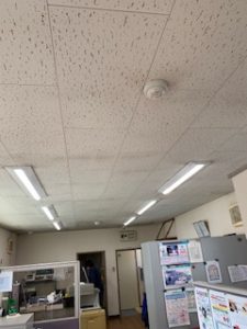 愛知県半田市の工場事務所にて照明器具のLED化電気工事